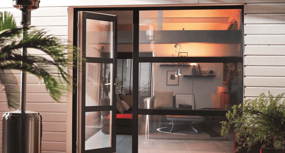 porte-fenetre-pvc-couleur-solabaie-1060x570