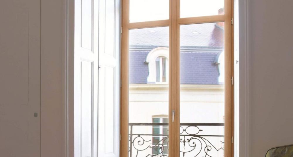 fenetre-sur-mesure-bois-solabaie1-1060x570