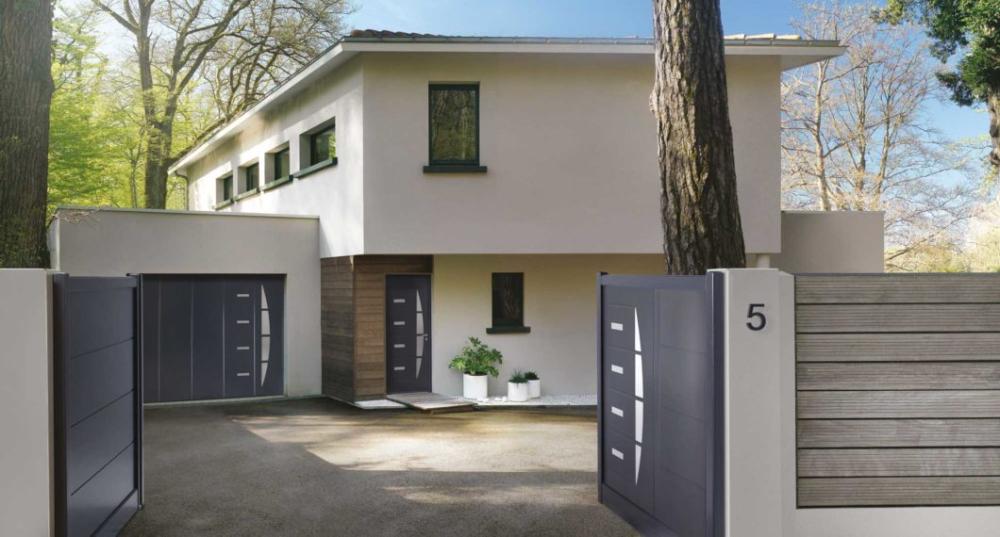 ensemble-portail-porte-entree-porte-garage-coordonnees-1060x570